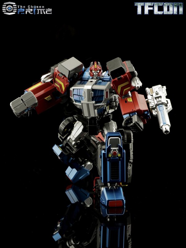 Planet X PX 14B Helios Powered Convoy TFCon Edition  (10 of 24)